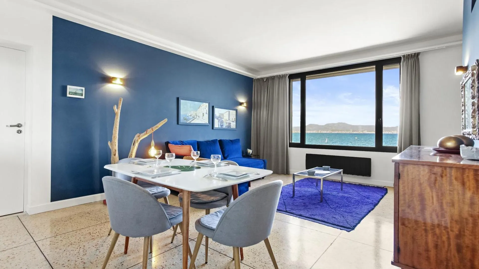 Holiday home Exception Maison Pieds Dans L'Eau Frejus