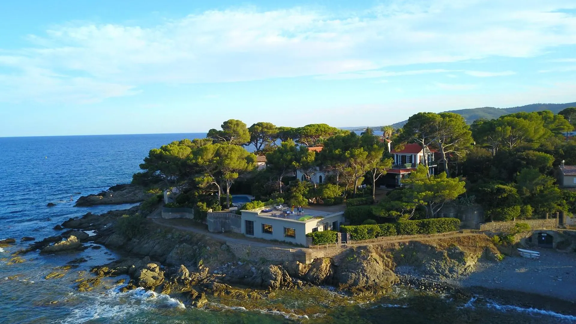 Holiday home Exception Maison Pieds Dans L'Eau Frejus